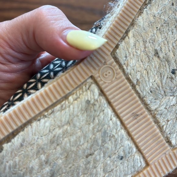 Brighton Black tan Rattan canvas Espadrilles fabric upper leather insole slip on - Picture 10 of 11